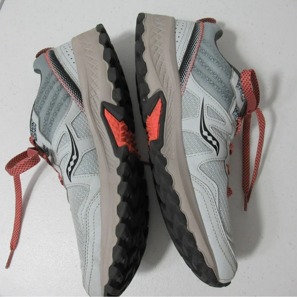 Saucony Trail Excursion TR14 Athletic Sneakers Women’s Size 10